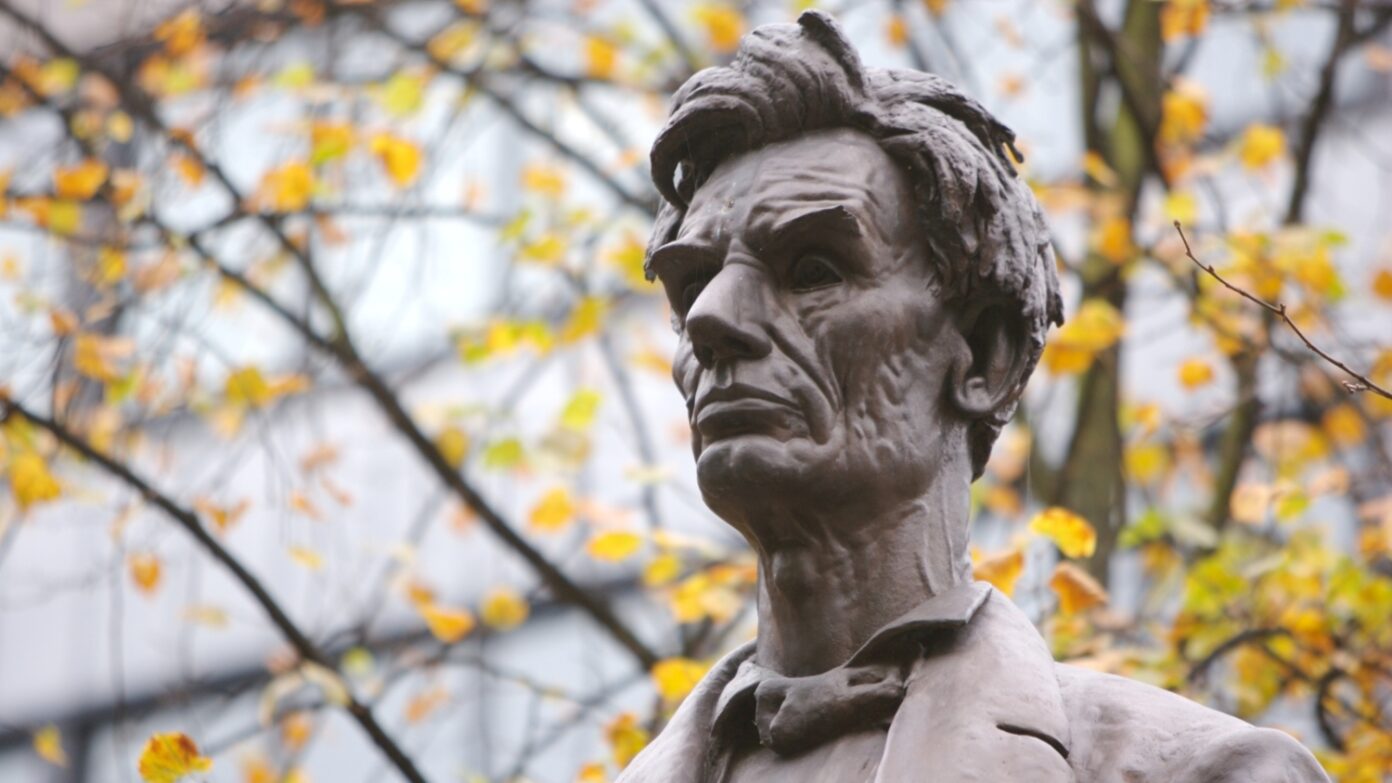 Abraham Lincoln statue.