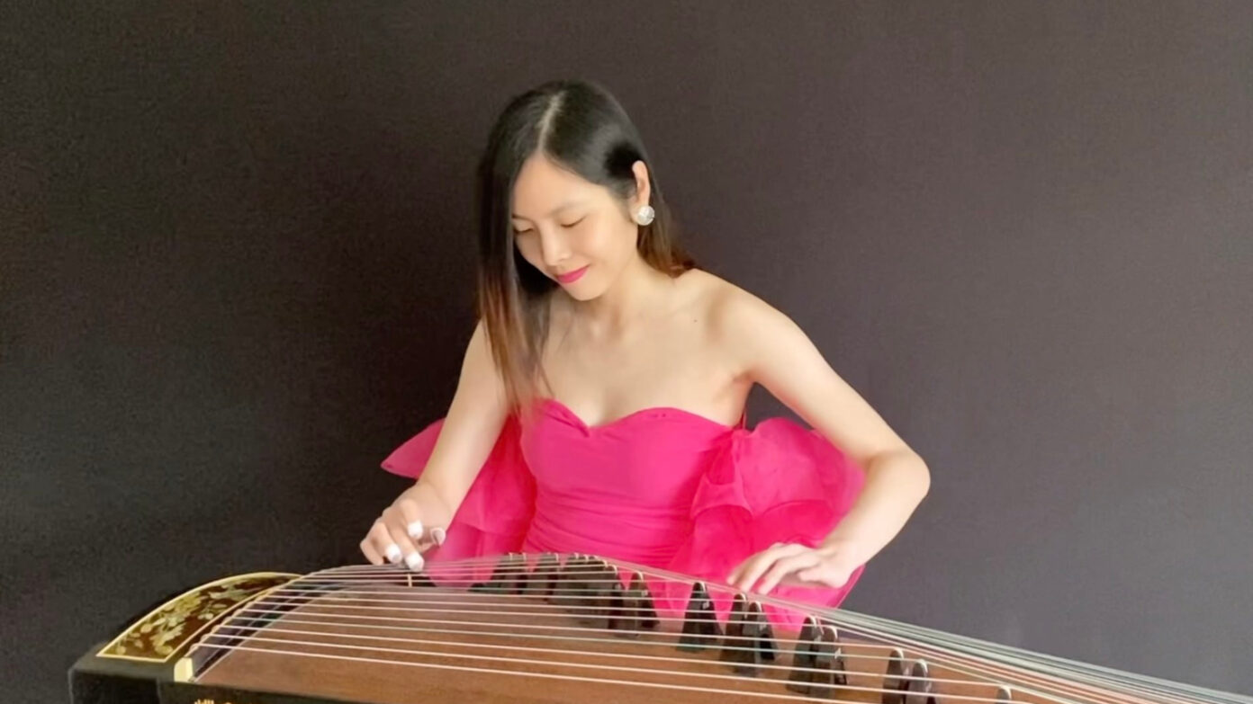 Erin Lam playing the guzheng.